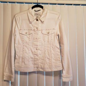 Ladie's jean jacket with crystals applied